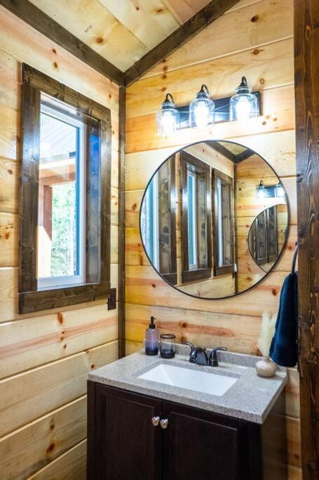 The Big Tex Luxury Cabin Is Epic Broken Bow Εξωτερικό φωτογραφία